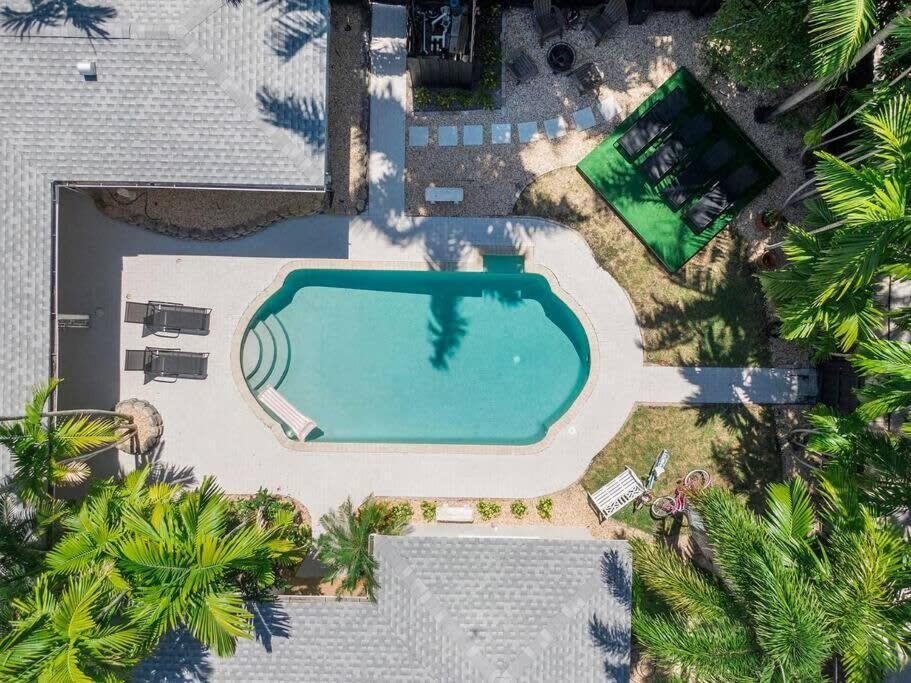 Walk To Las Olas Banyan Room Palm Paradise Inn Fort Lauderdale Exterior photo