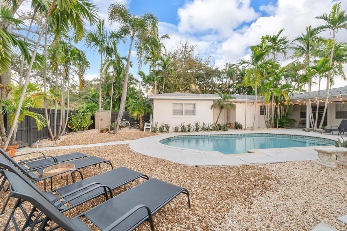 Walk To Las Olas Banyan Room Palm Paradise Inn Fort Lauderdale Exterior photo